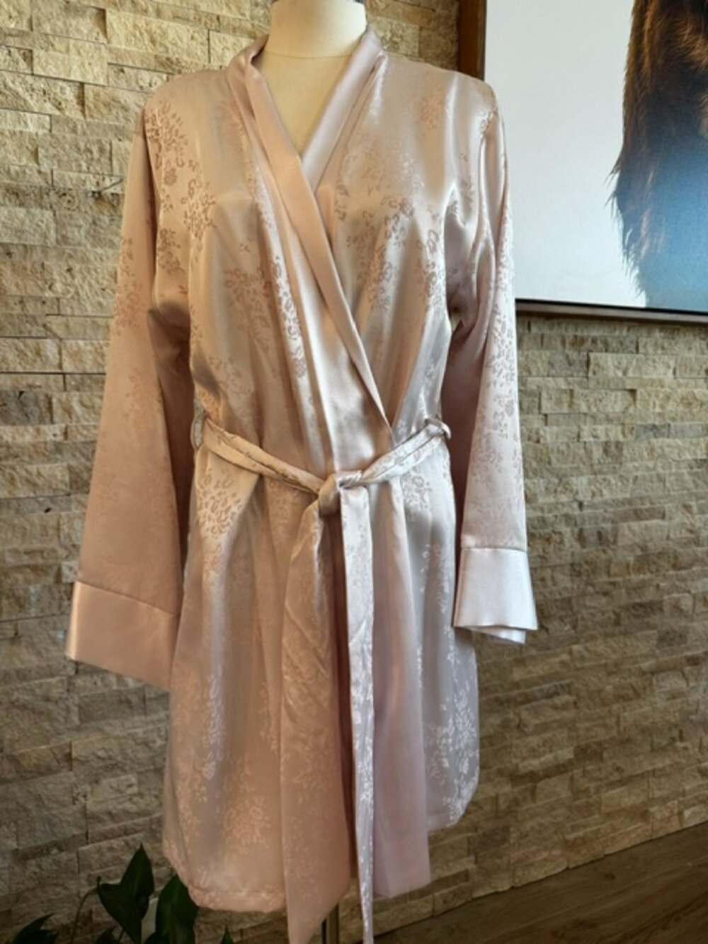 Halston Pink Robe L/XL